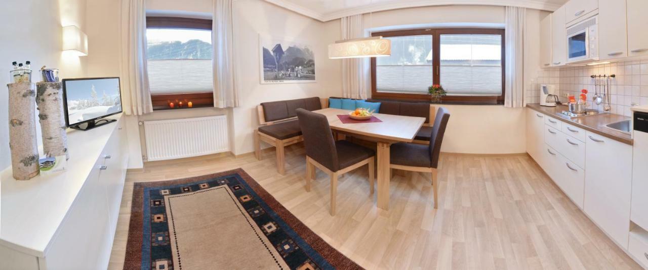 Gaestehaus Oblasser マイヤーホーフェン エクステリア 写真